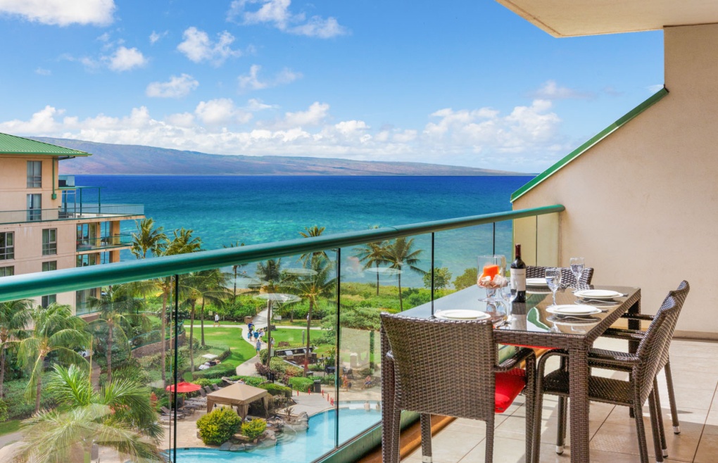 Stunning views of Maui's neighbor island Lanai