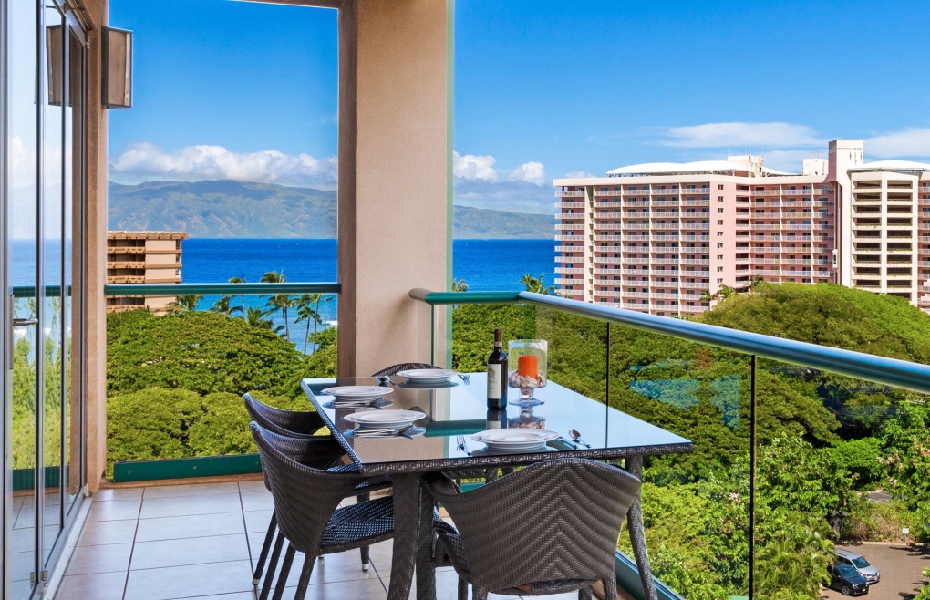 Enjoy the mountains AND the ocean as you dine on the spacious balcony