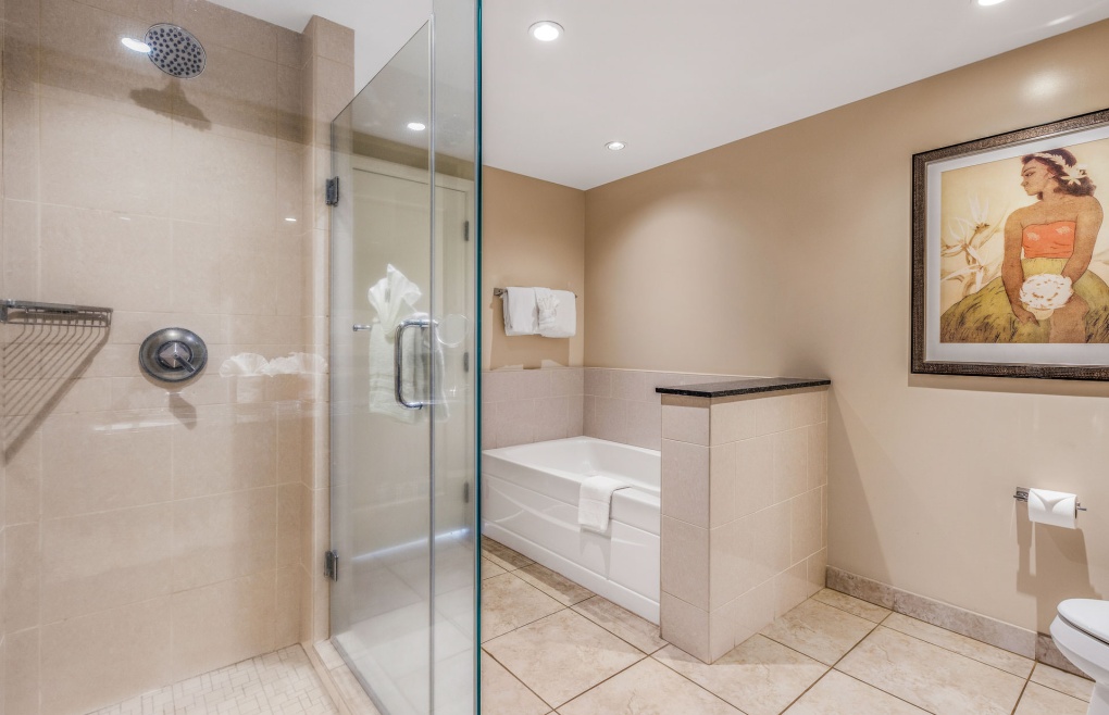 Also with a glass walk-in shower and soaking tub
